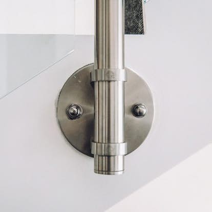 Räckesstolpe Herrljunga Ledstångsfabrik Utanpåliggande Dubbel Inomhus Konsol 0551