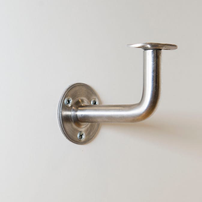 Väggfäste Herrljunga Ledstångsfabrik 870-RF för Inomhusbruk