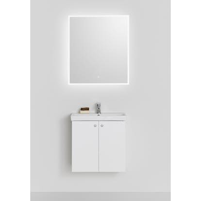 Möbelpaket Hafa Neat 550 med Luckor och Spegel Store Square LED