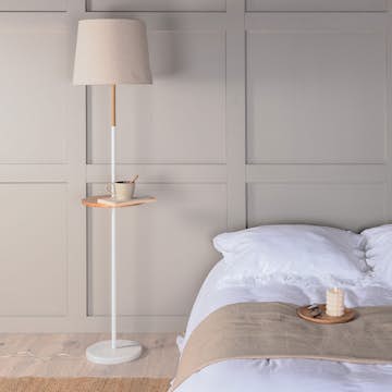 Golvlampa Venture Home Hattman