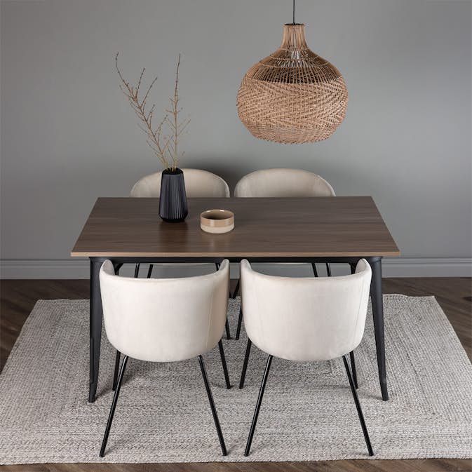 Matgrupp Venture Home Tempe 140 cm med 4 Berit Stolar Sammet