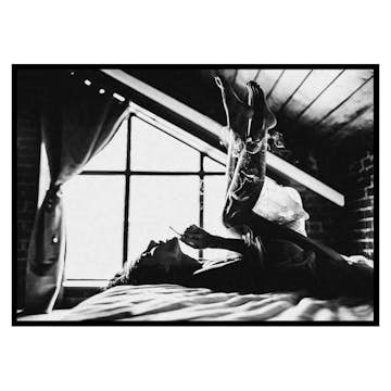 Poster Gallerix Smoking In Bed