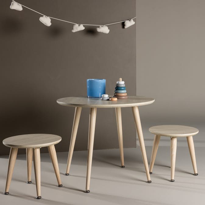 Barnmöbelgrupp Venture Home Kids med 2st Stolar