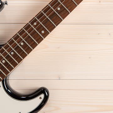 Massivt Trägolv DalaFloda HardSpruce Pearl Borstat & Vittonat 1-Stavs Grangolv