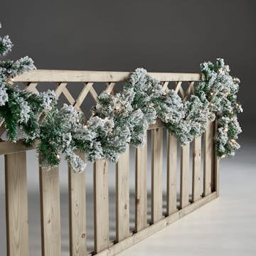 Girlang Nordic Winter Batteridriven inkl Ljus och Snö