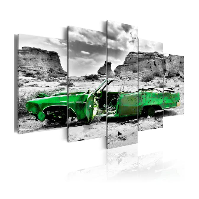 Tavla Arkiio Green Retro Car At Colorado Desert