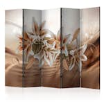 Rumsavdelare Arkiio Chocolate Lilies II 225x172 cm
