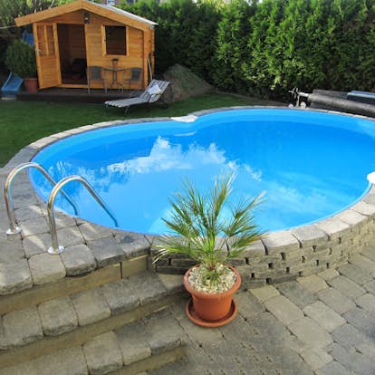 Stålväggspool Planet Pool Premium Inbyggd Åttaformad 5,25x3,2 inkl SF8 Stege och Tillbehör