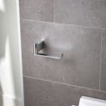 Toalettpappershållare Miller Badrum Boston Krom