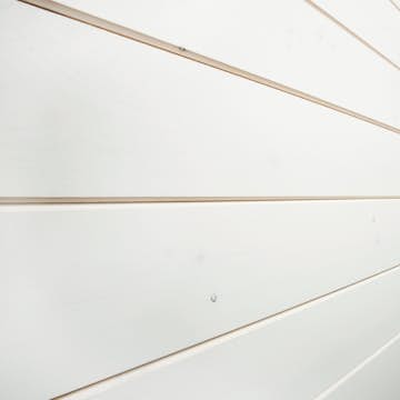 Panel Ändspont Baseco Laserad Vit V-Fas