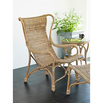 Loungeset Hillerstorp Praktö Fåtölj med Fotpall och Utebord