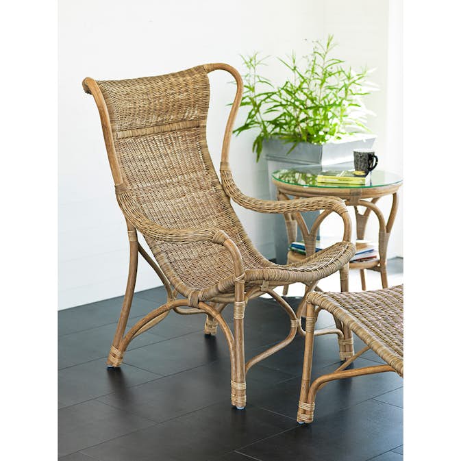 Loungeset Hillerstorp Praktö Fåtölj med Fotpall och Utebord