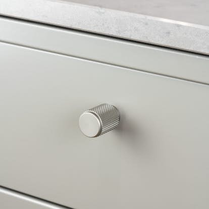 Knopp Beslag Design Riff