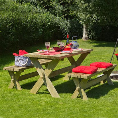 Trädgårdsmöbel PLUS Nostalgi Trägrupp Ute med 8 Sittplatser & Kryssben