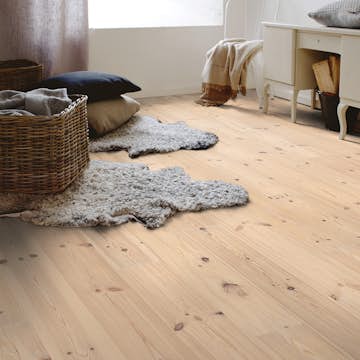 Parkettgolv Berg & Berg Norrlandsfuru XXL Lut Vitolja 1-Stav