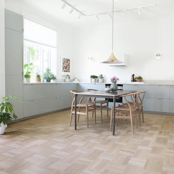 Trägolv Tarkett Noble Ek Scandinavia, Borstat Parkettgolv med Holländskt Mönster