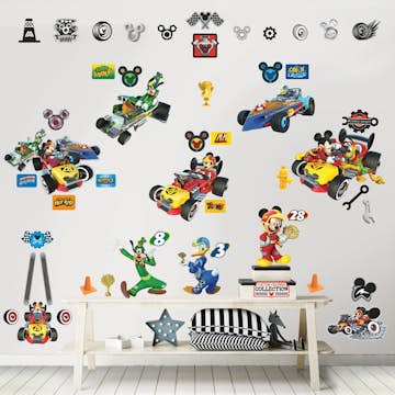 Väggdekor Walltastic Disney Musse Piggs Racing Room