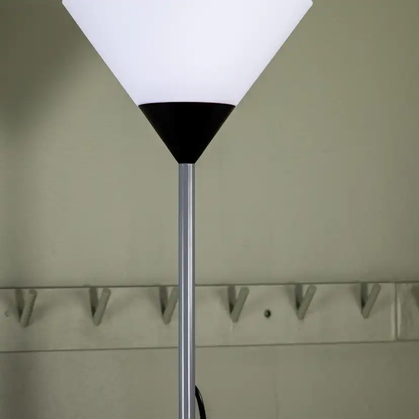 Batang -Floor Lamp - Pink/White Ljusgrå/Vit