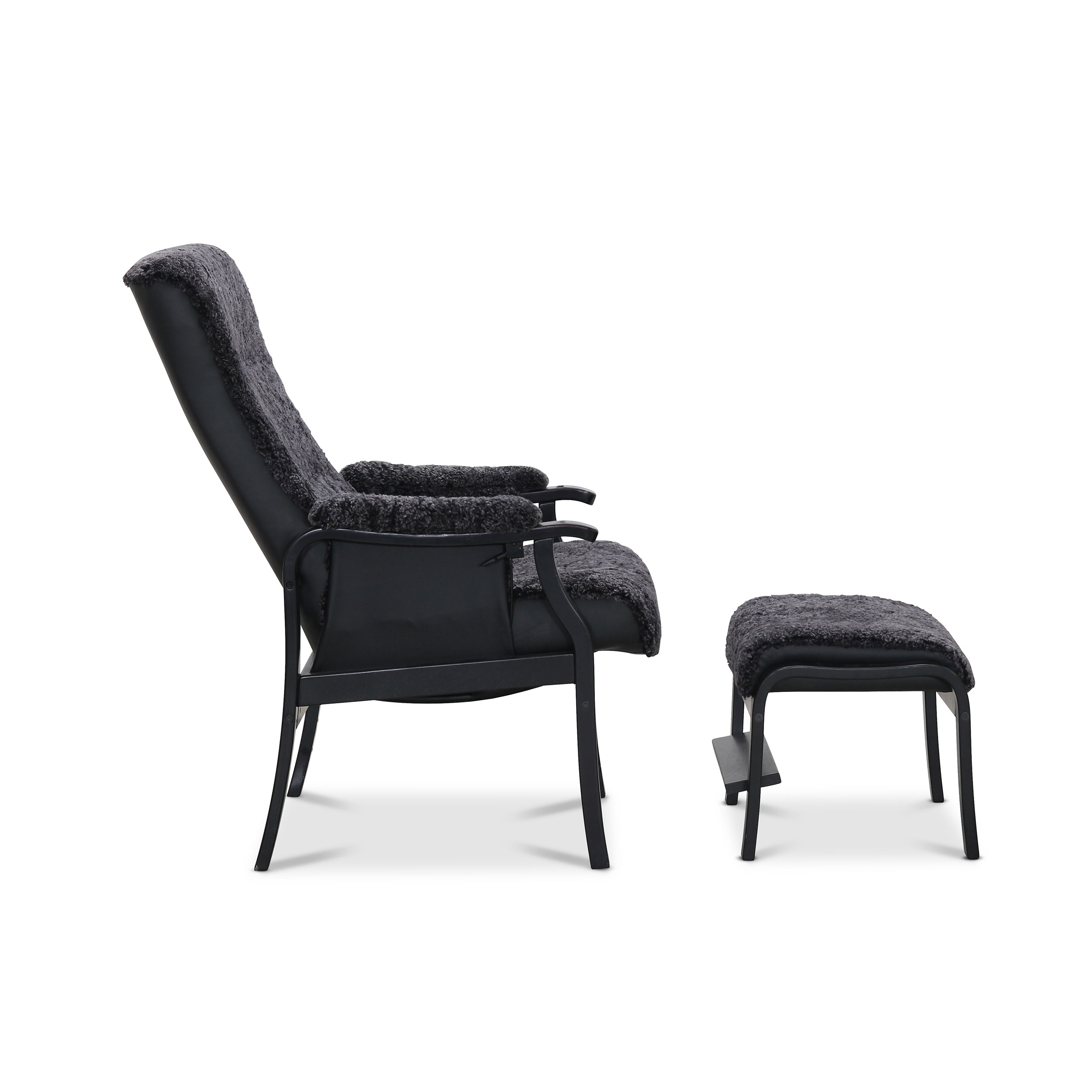 Fåtölj Hagagruppen Bergen Fårskinn med Fotpall