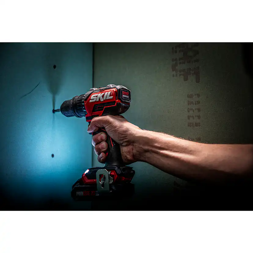 Borrmaskin SKIL 3066HC Compact Batteridriven Kolborstfri med Tillbehörssats