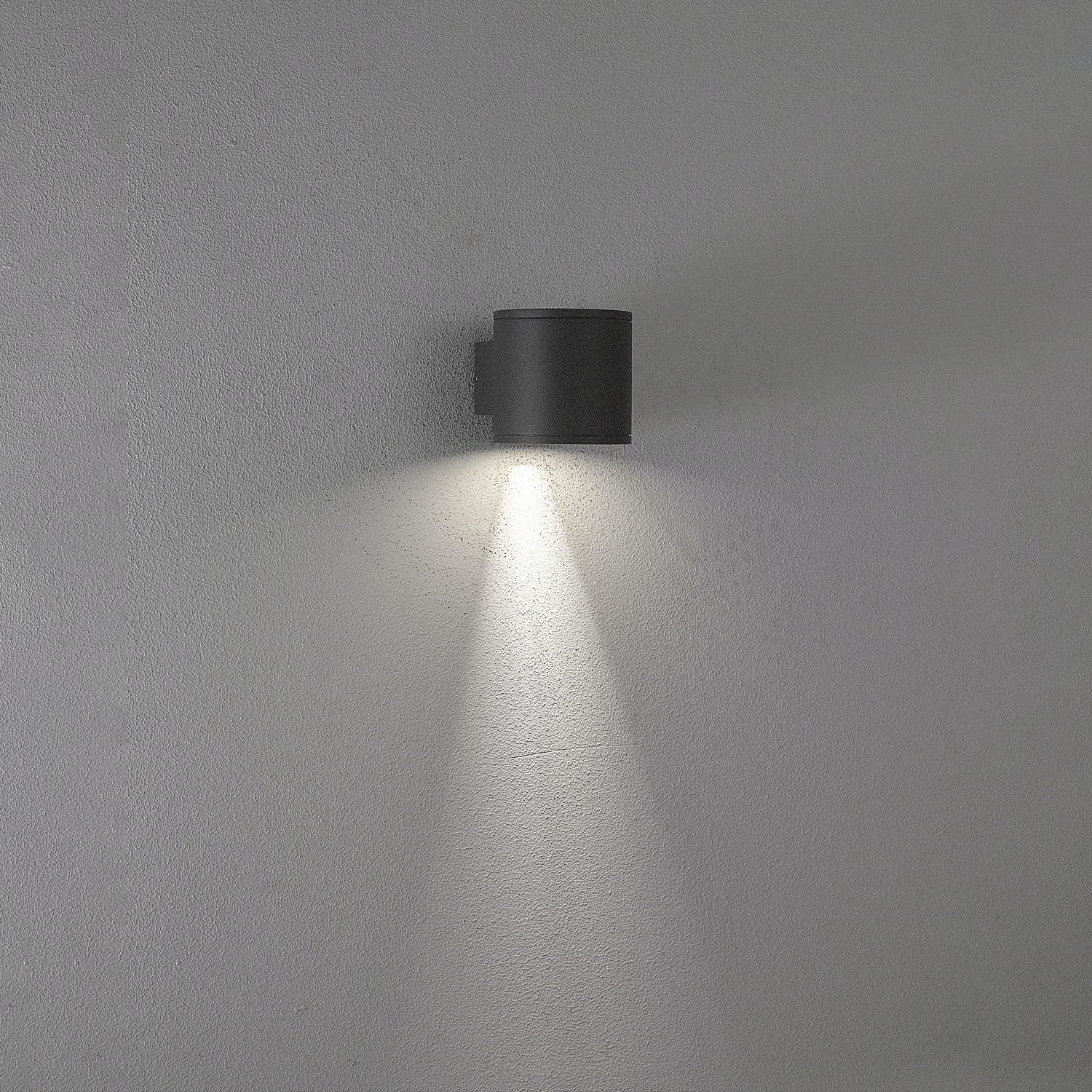 Vägglampa Malmbergs Eksta II