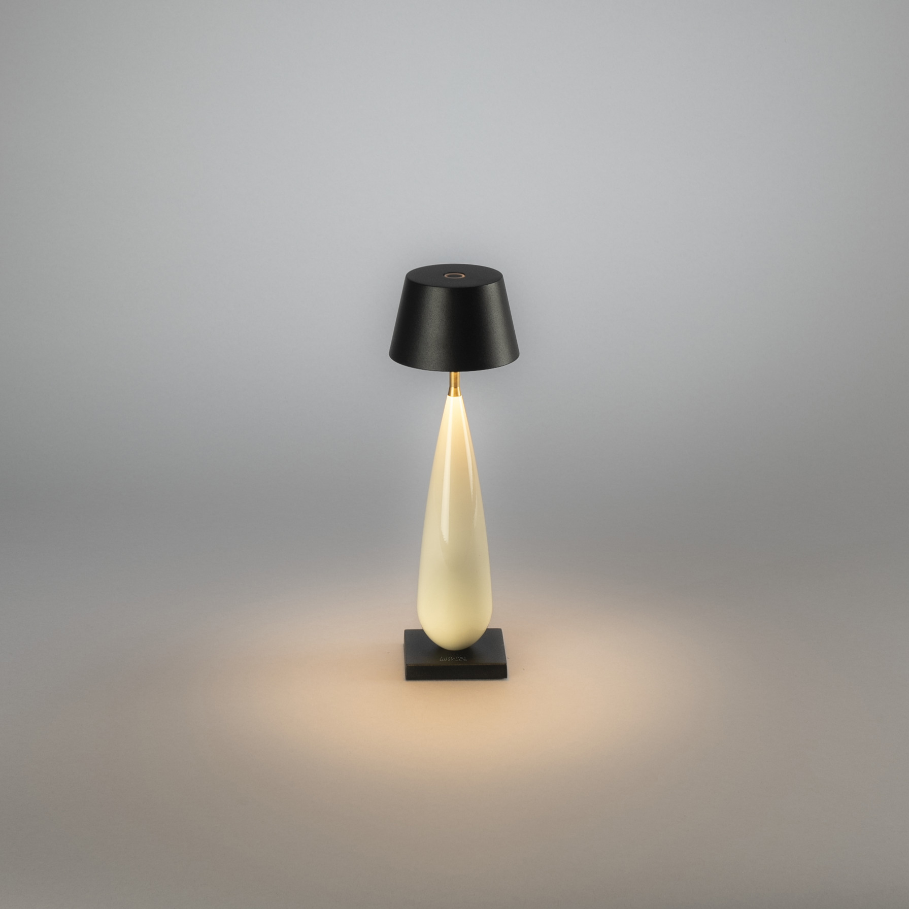 Portabel Lampa Gnosjö Konstsmide Frejus Bordslampa USB