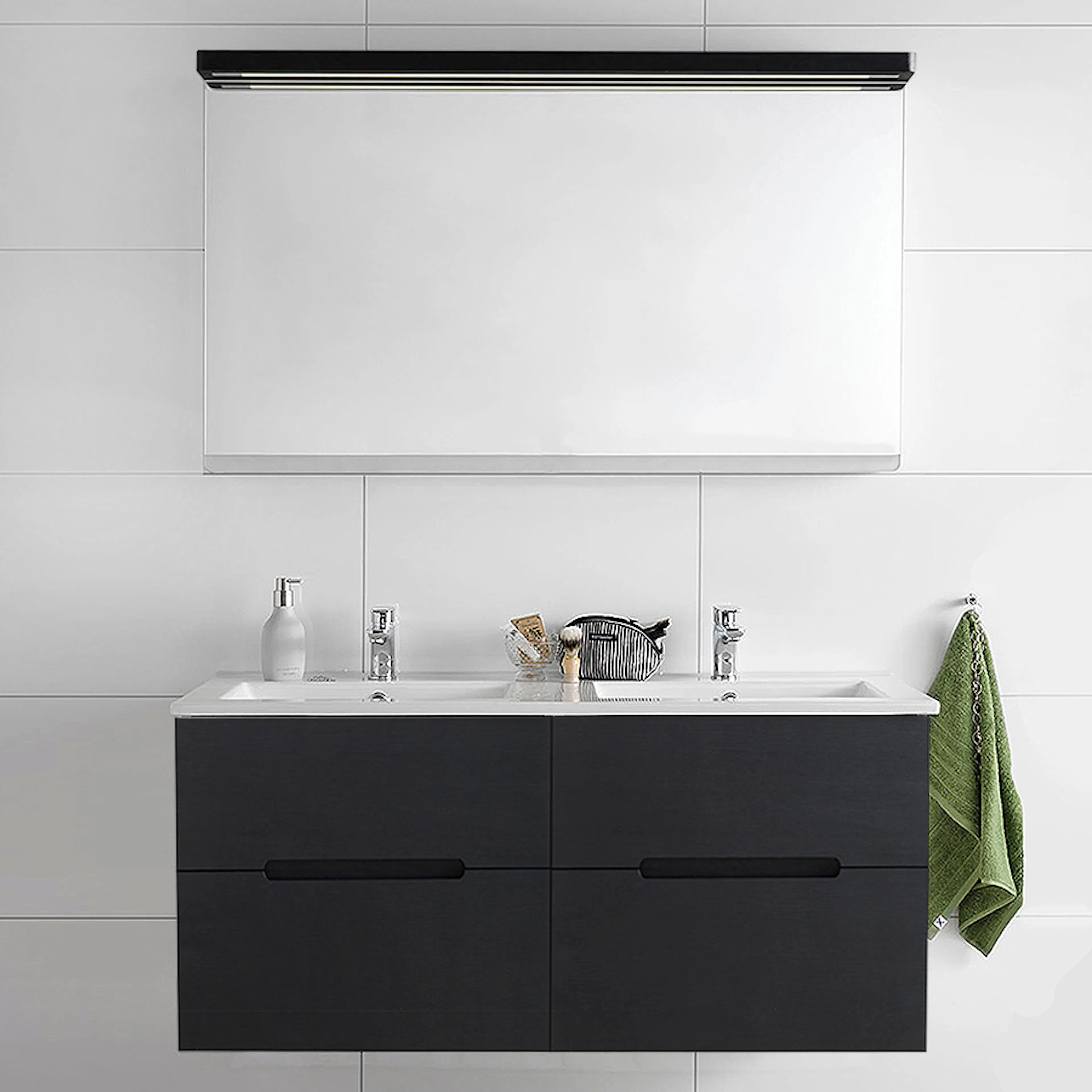 Möbelpaket Hafa Sun Svart Ek Spegel Dubbel