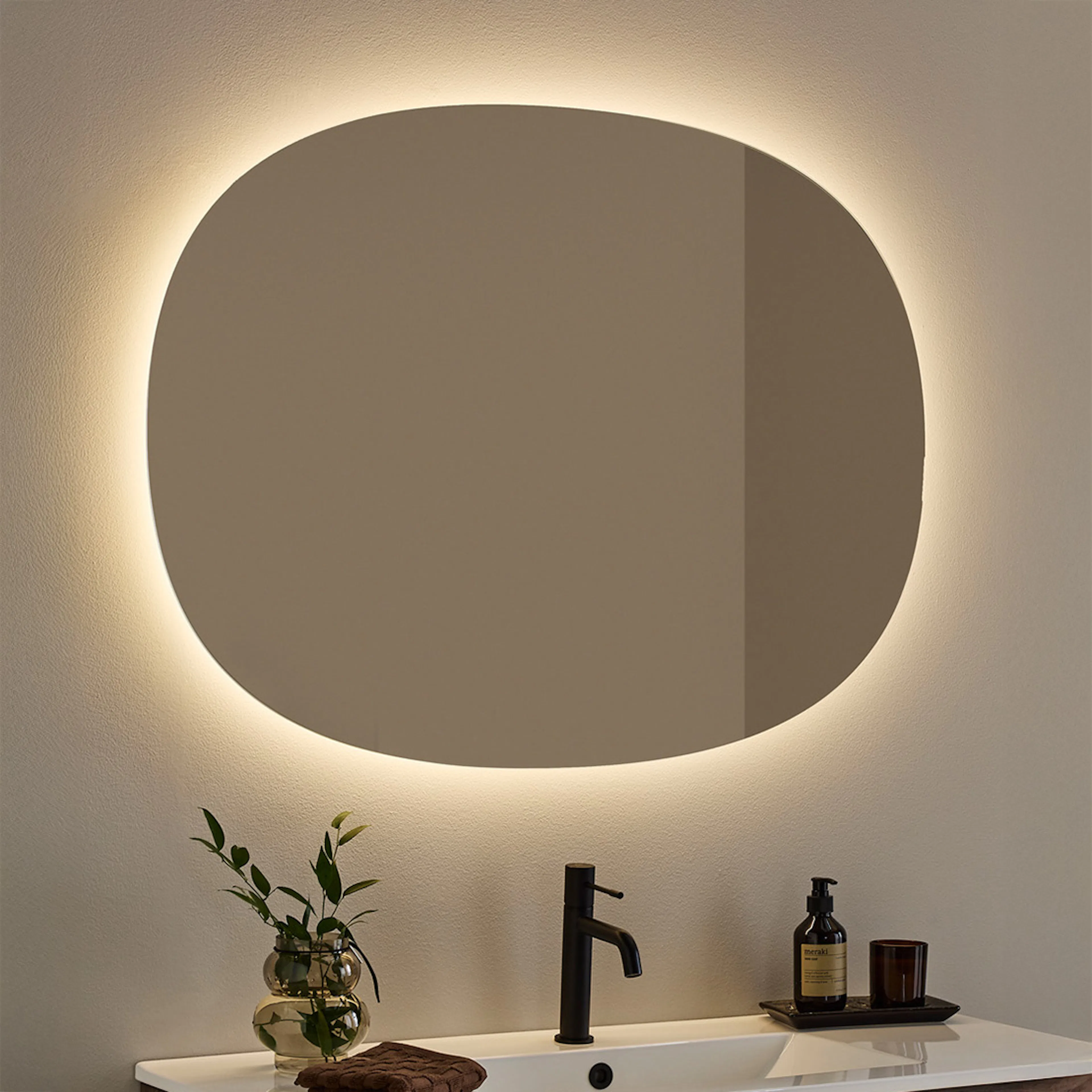Spegel Hafa Ellipse LED 1000x750