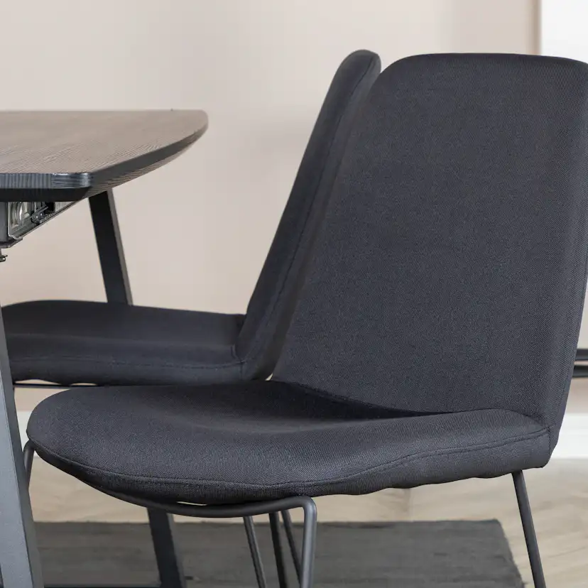 Matgrupp Venture Home Ina med 4 Muscot Stolar