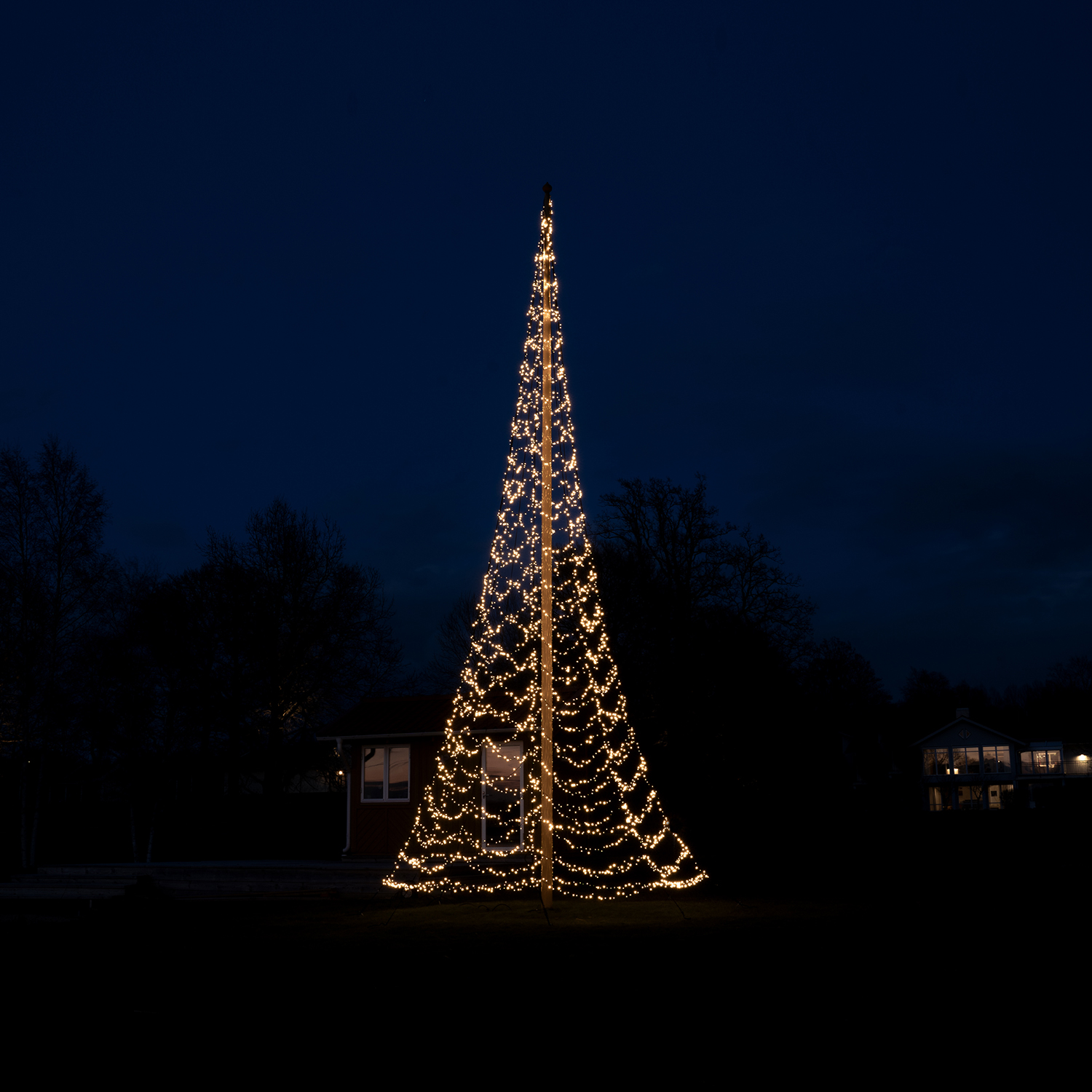 Flaggstångsbelysning Glimma 7 m 1520 LED Varmvit 7 Meter, 1520 ljuskällor, LED