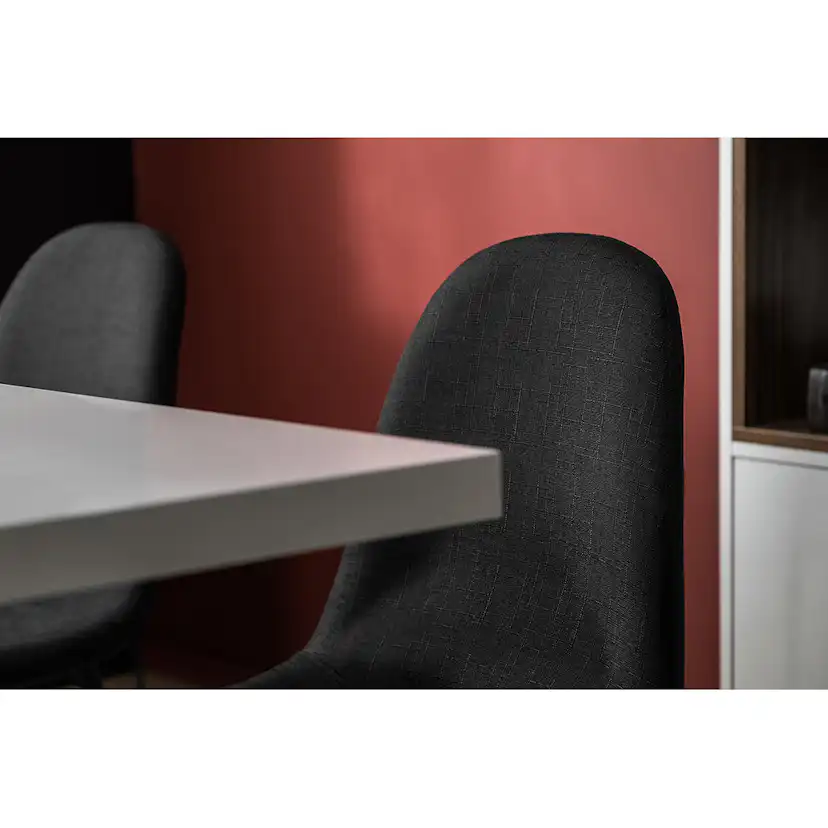 Matgrupp In Living Cesi 140 med 4 Nibe Stolar