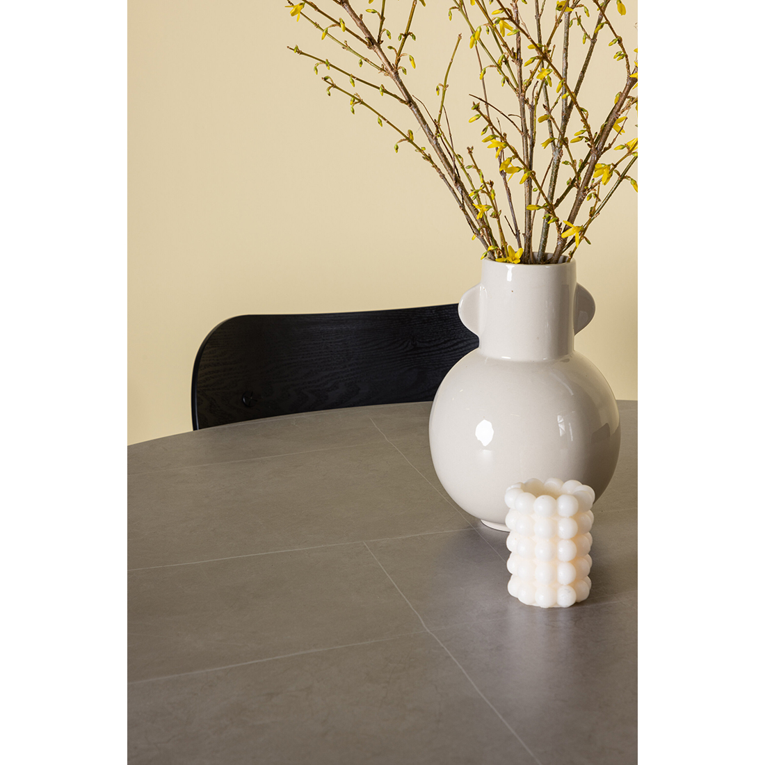 Matgrupp Venture Home Piazza Ø120 cm med 4st Polly Matstolar