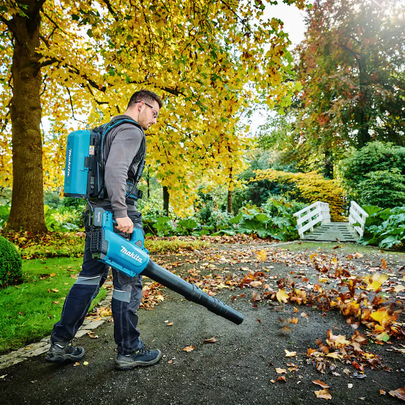 Lövblås Makita LXT DUB184RT LXT 18V med Batteri & Laddare