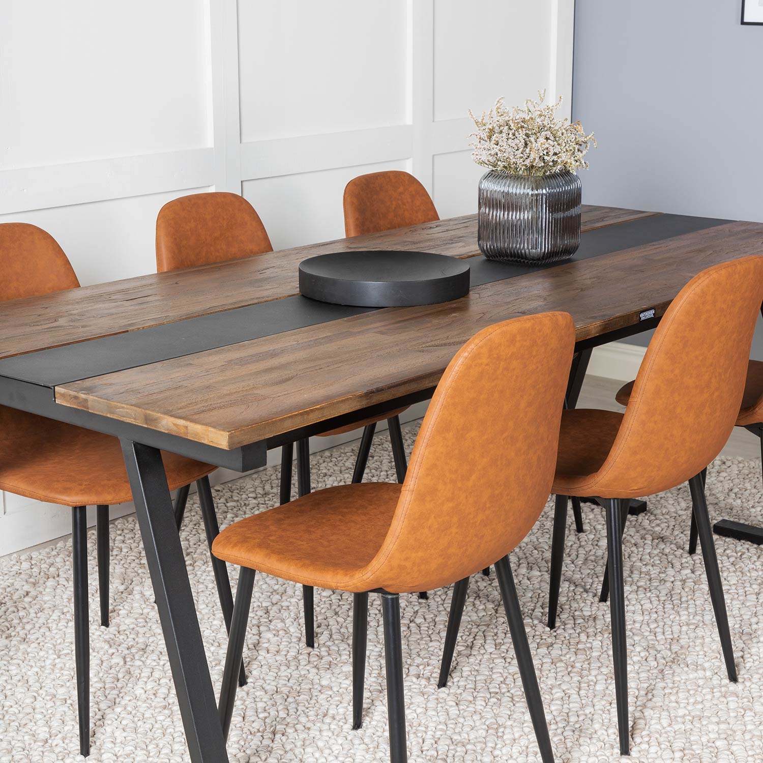 Matgrupp Venture Home Jane med 6 Pobbie Stolar Konstläder