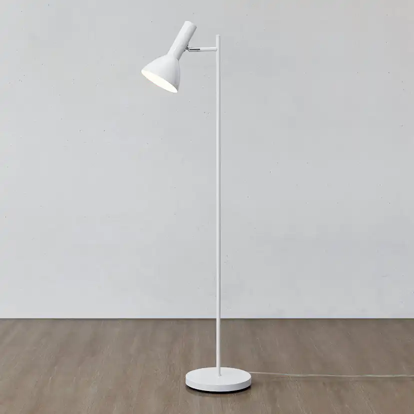 Golvlampa Markslöjd Metro