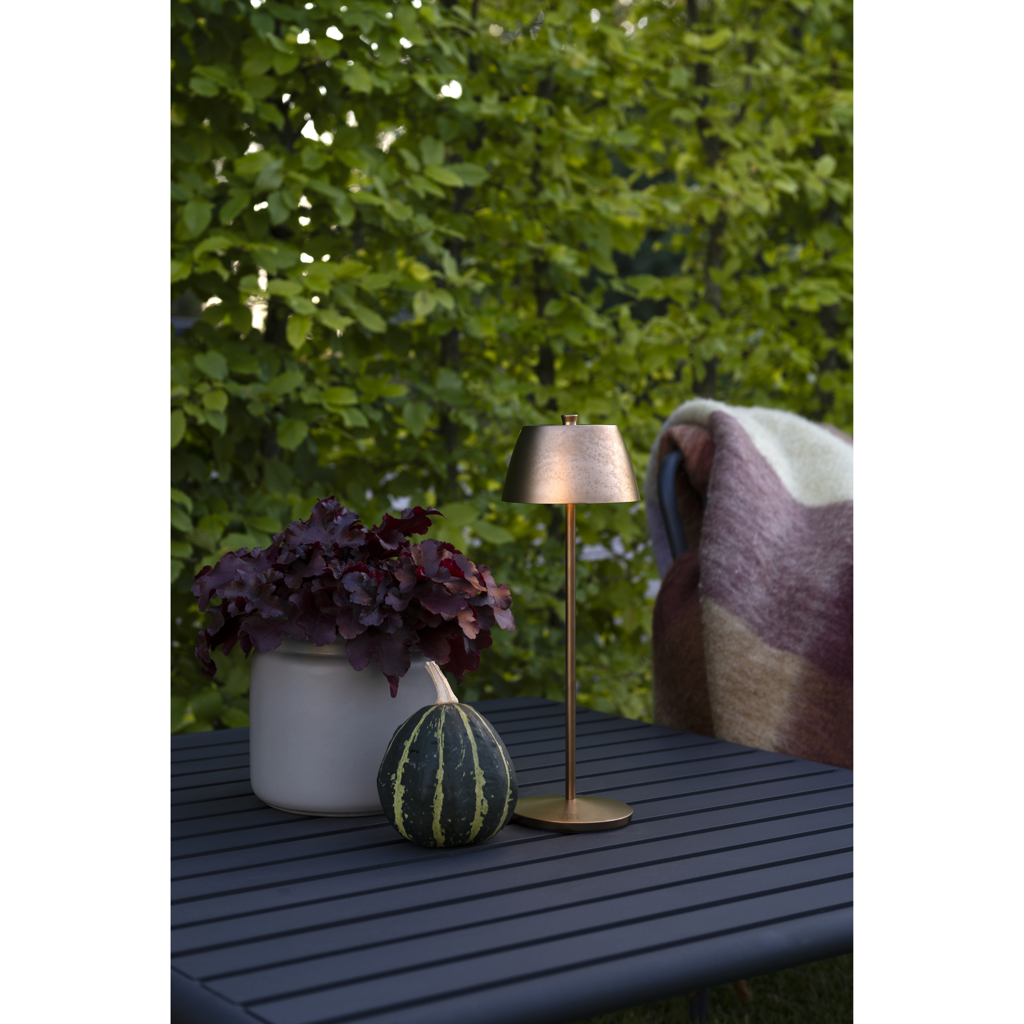 Èze bordslampa Matt Koppar USB Matt Koppar