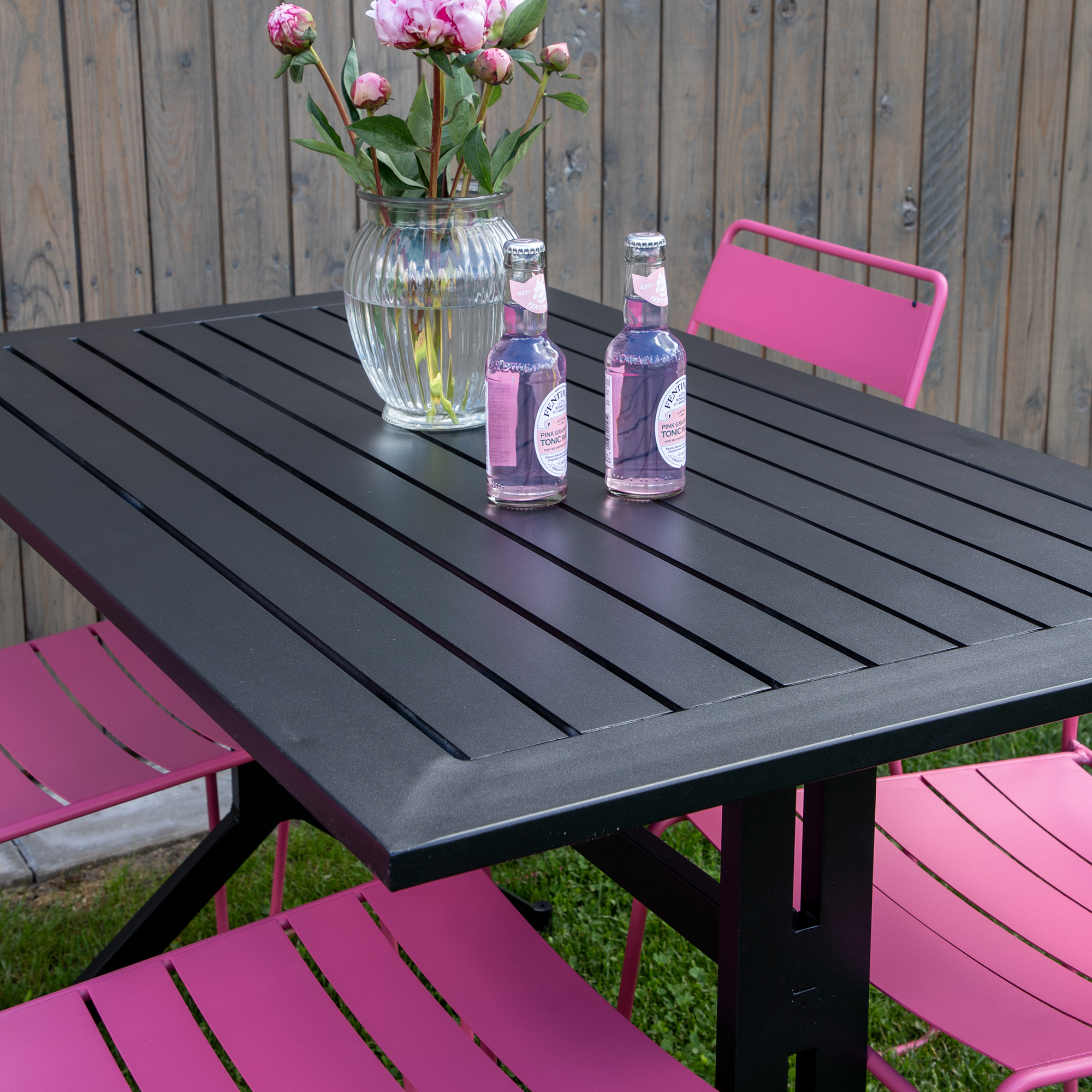 Cafébord Venture Home Wheeler 120x70 cm