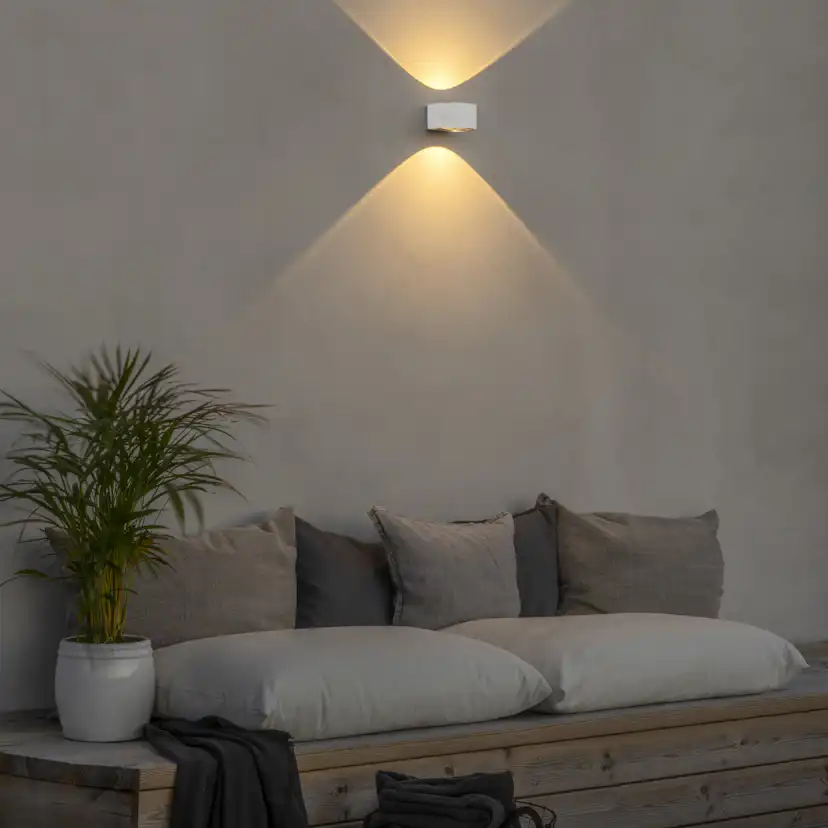Gela vägglykta upp/ned vit LED Vit