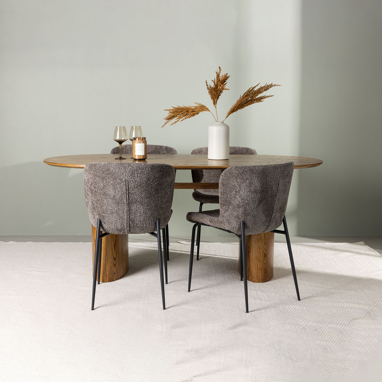 Matgrupp Venture Home Isolde med 4 Modesto Stolar