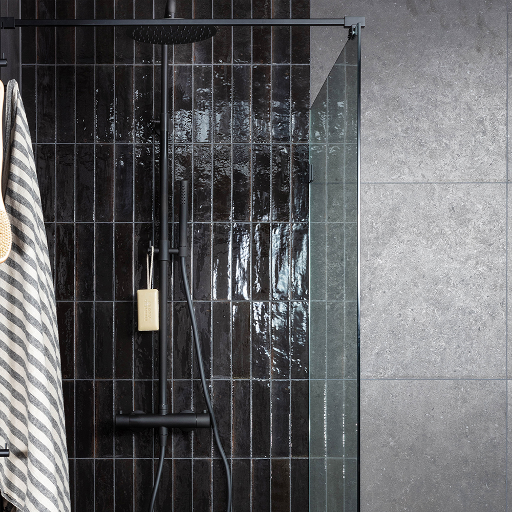 Kakel Marazzi Group Lume Svart 6x24 cm