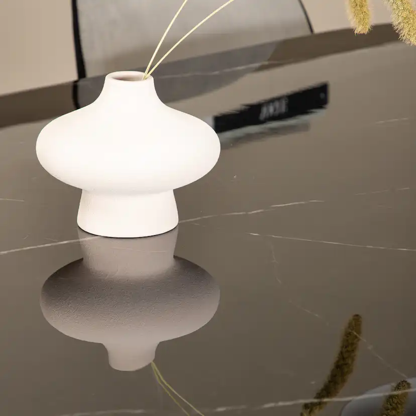 Matgrupp Venture Home Oslo med 4 Elisa Stolar