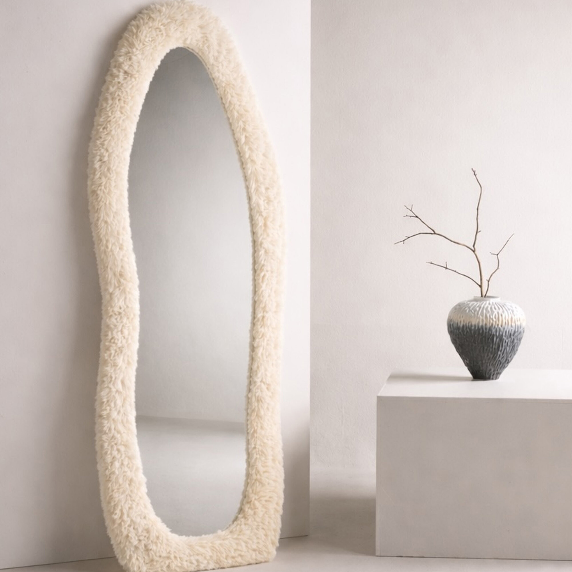 Mirza Mirror - 160*60cm - Beige Fake Fur / Glass 160 cm