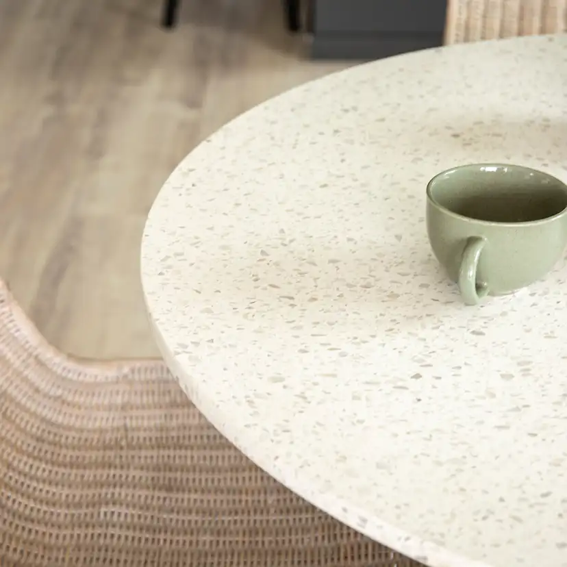 Matgrupp Venture Home Roxanna med 4 Cornelia Stolar