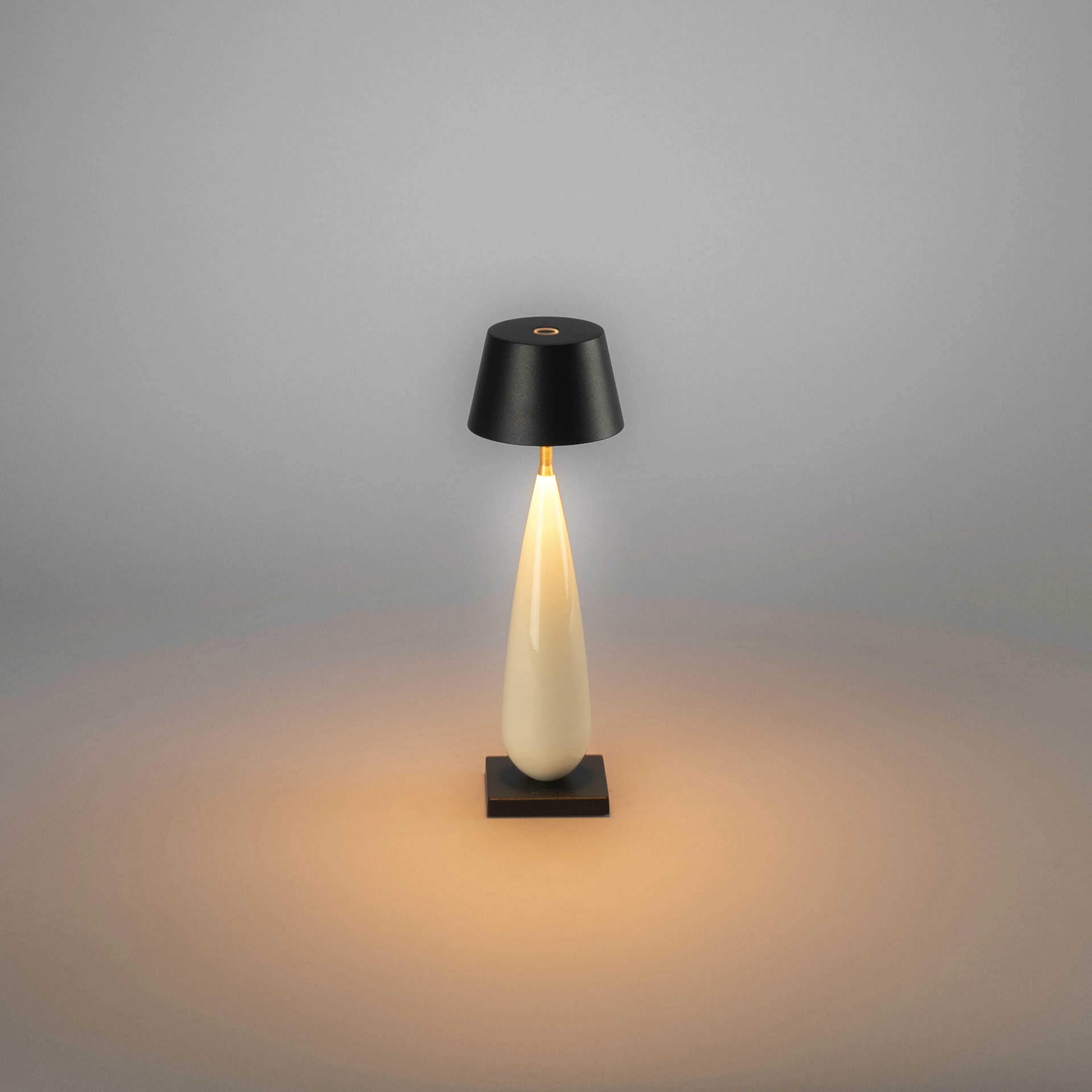 Portabel Lampa Gnosjö Konstsmide Frejus Bordslampa USB