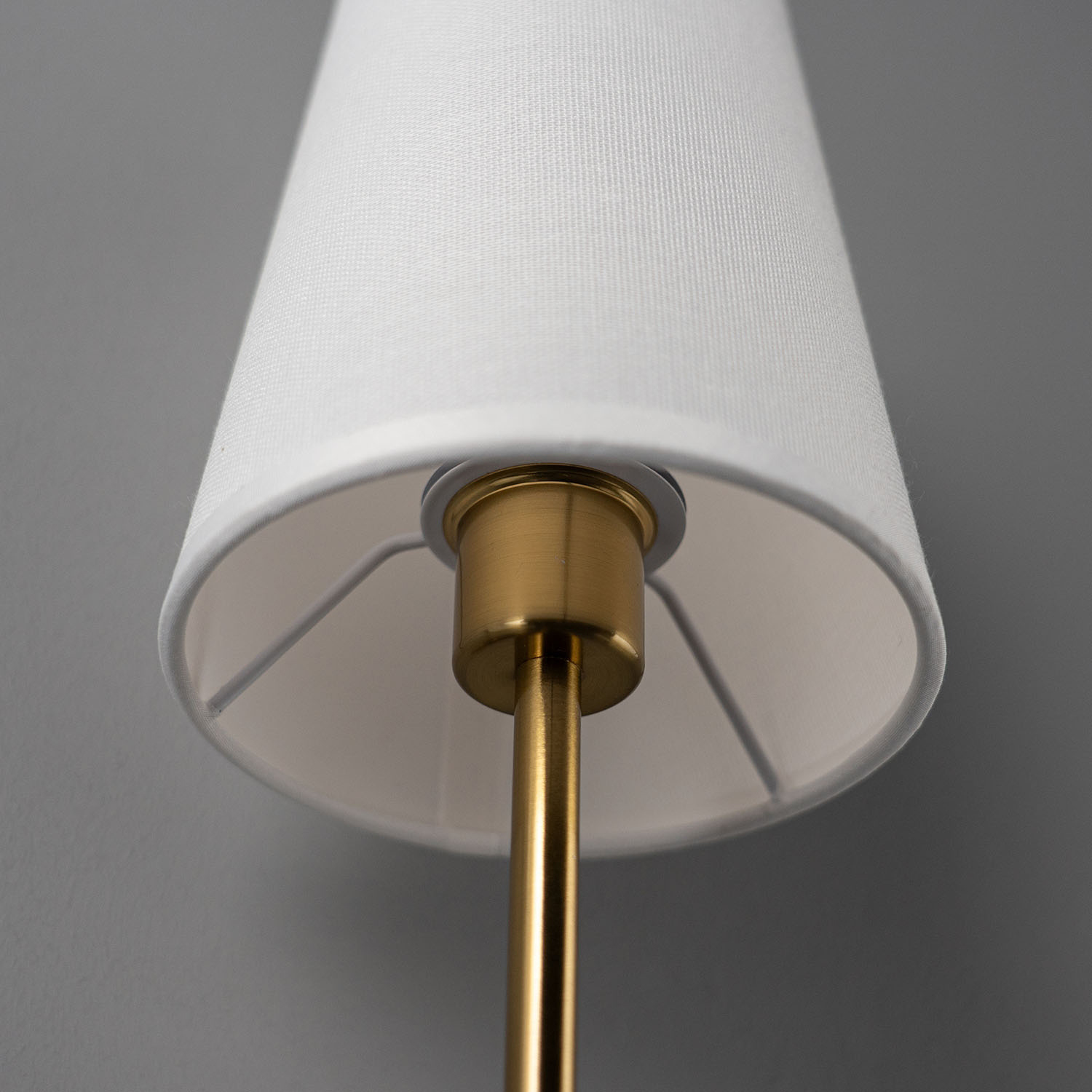 Vägglampa Vesani Hampton