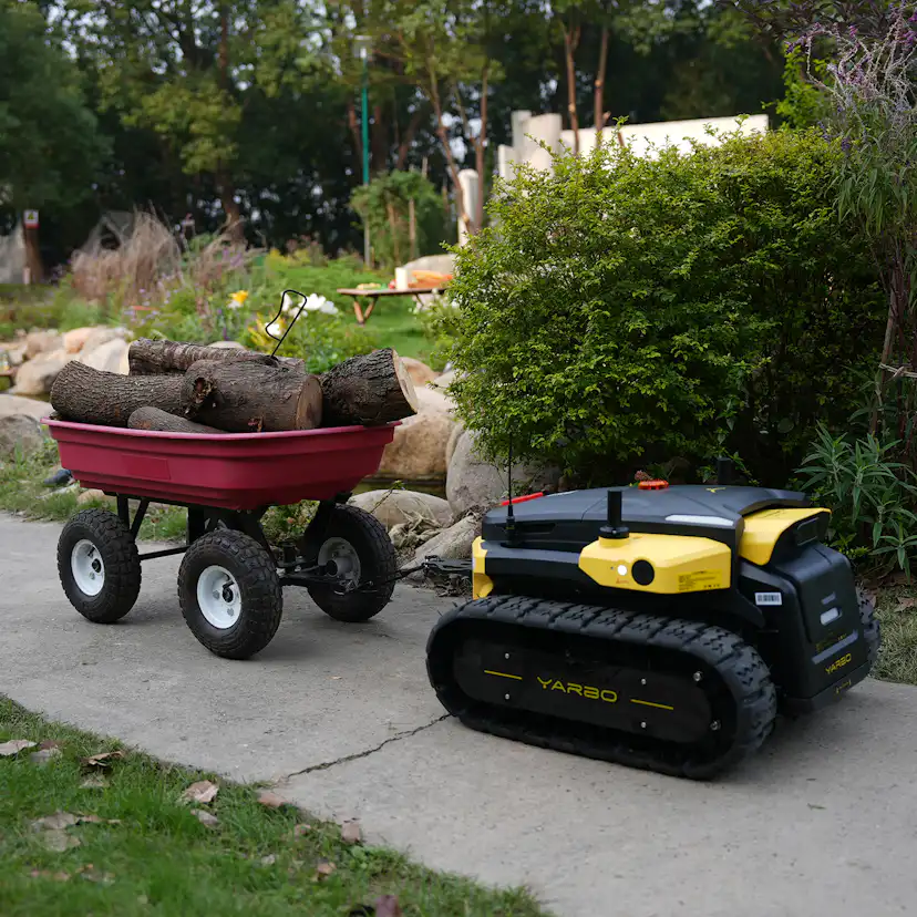 Robot Yarbo Core