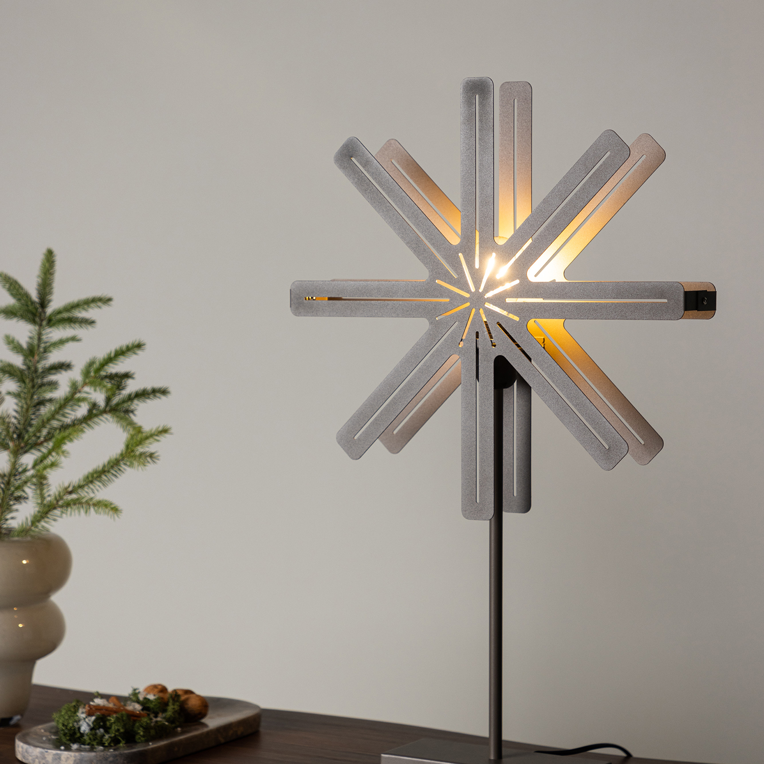 Bordslampa Venture Home Säfsen