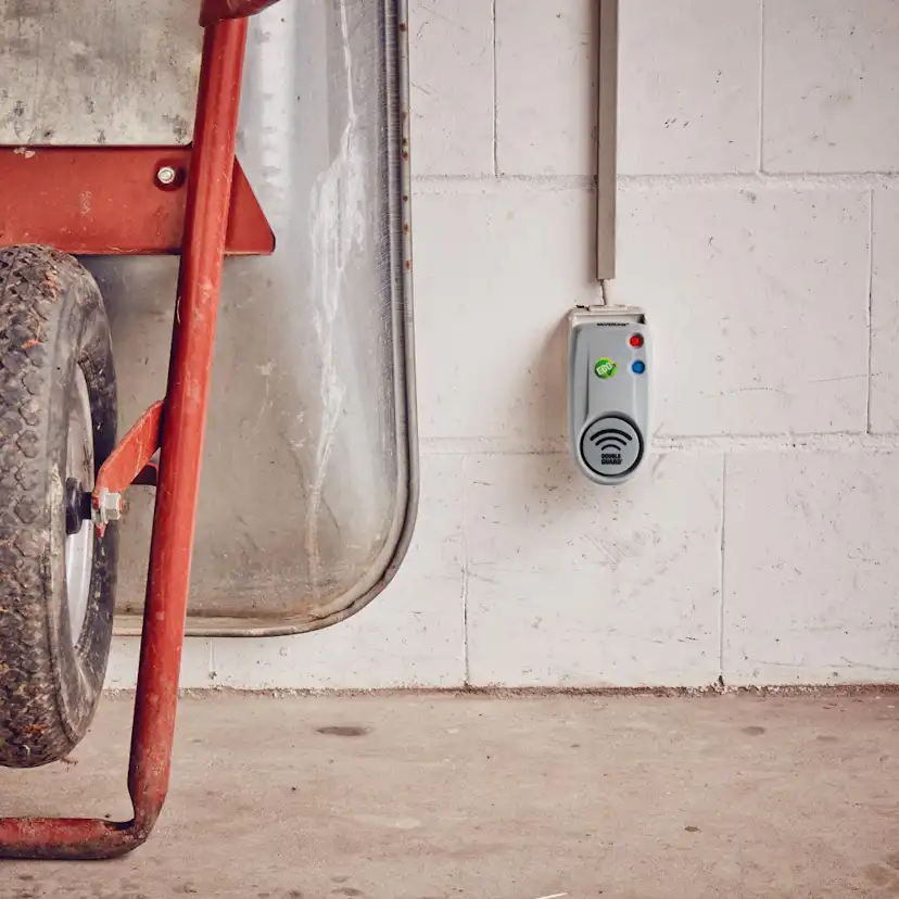 Mus- & Råttskrämma Silverline Avskräckare MR130 DG4 med A-Guard Ultraljud & Electro Pulse