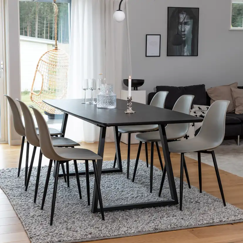 Matgrupp Venture Home Ina med 6 Pop Stolar