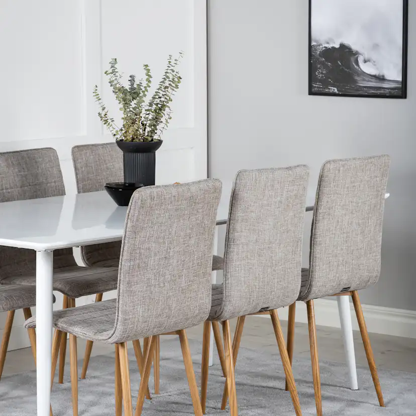 Matgrupp Venture Home Pobbie med 6 Walter Stolar